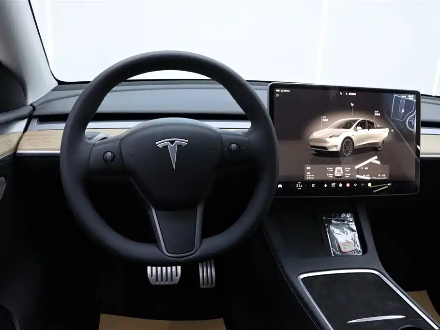 Tesla Model Y 2022 — фото 23