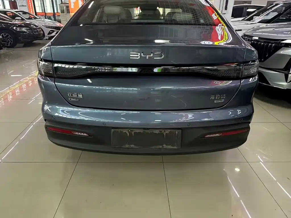 BYD Seal 05 DM-i 2025 — фото 4