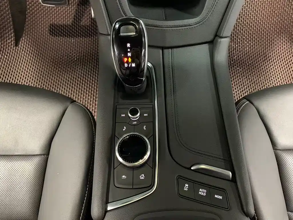 Cadillac XT5 2024 — фото 15
