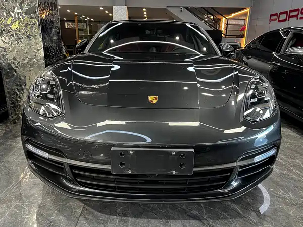 Porsche Panamera 2019