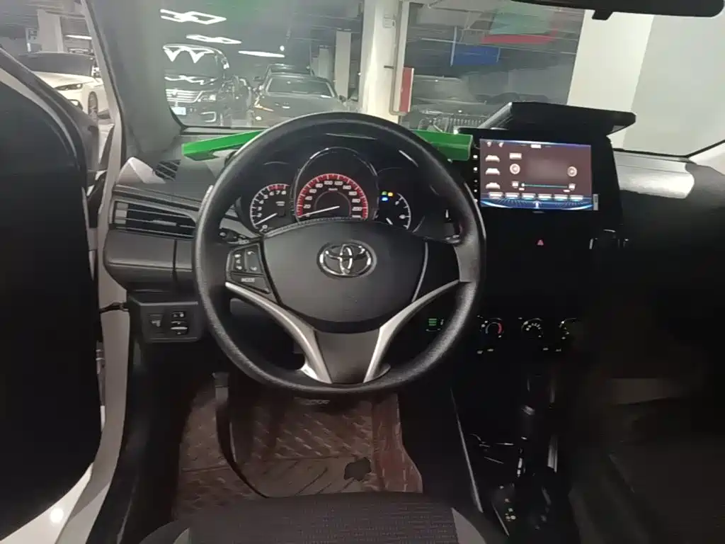 Toyota Vios 2023 — фото 11
