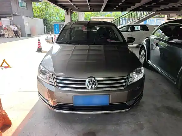 Volkswagen Magotan 2015