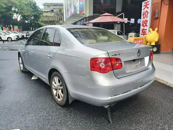 Volkswagen Sagitar 2011