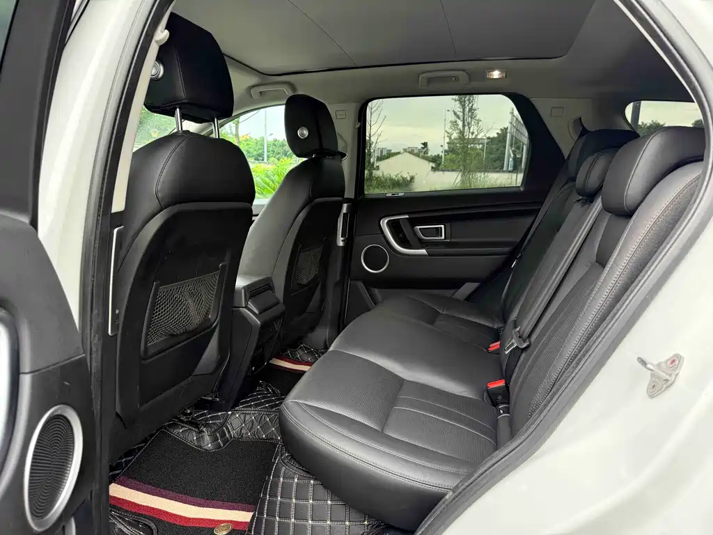 Land Rover Discovery Sport 2019 — фото 5