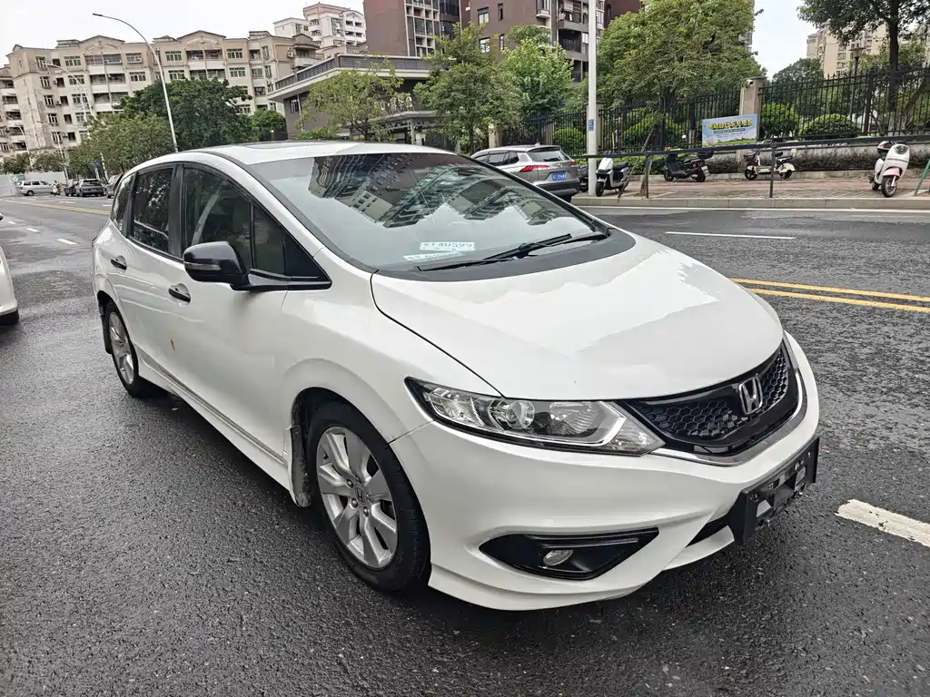 Honda Jade 2017 — фото 2