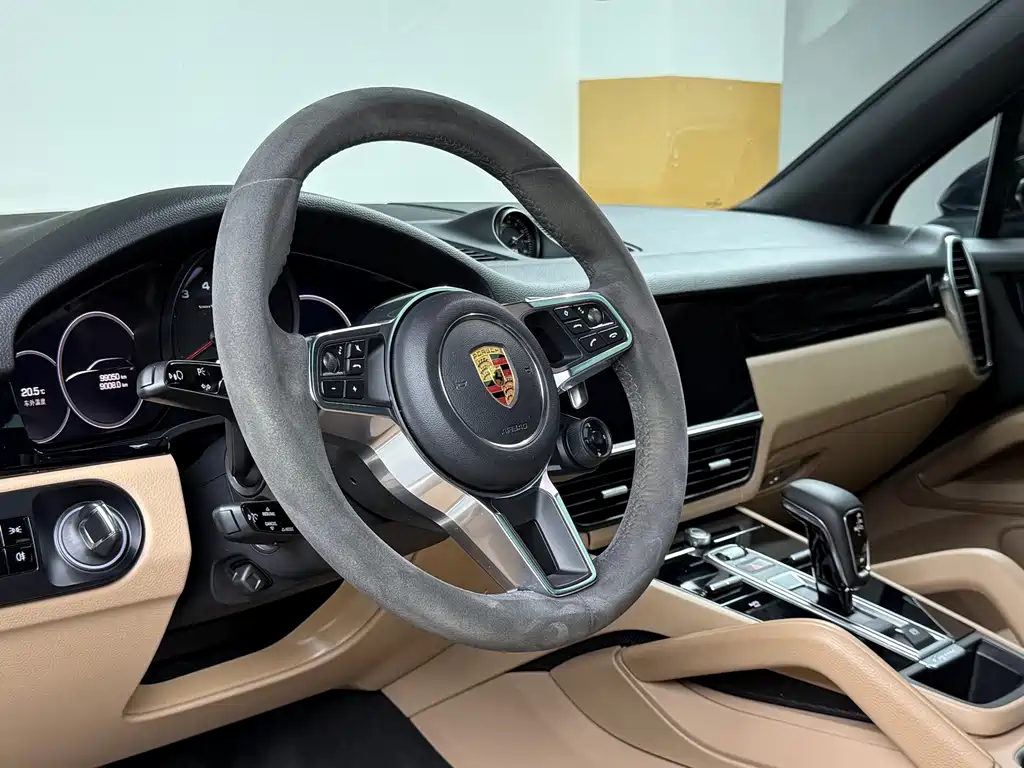 Porsche Cayenne 2018 — фото 7