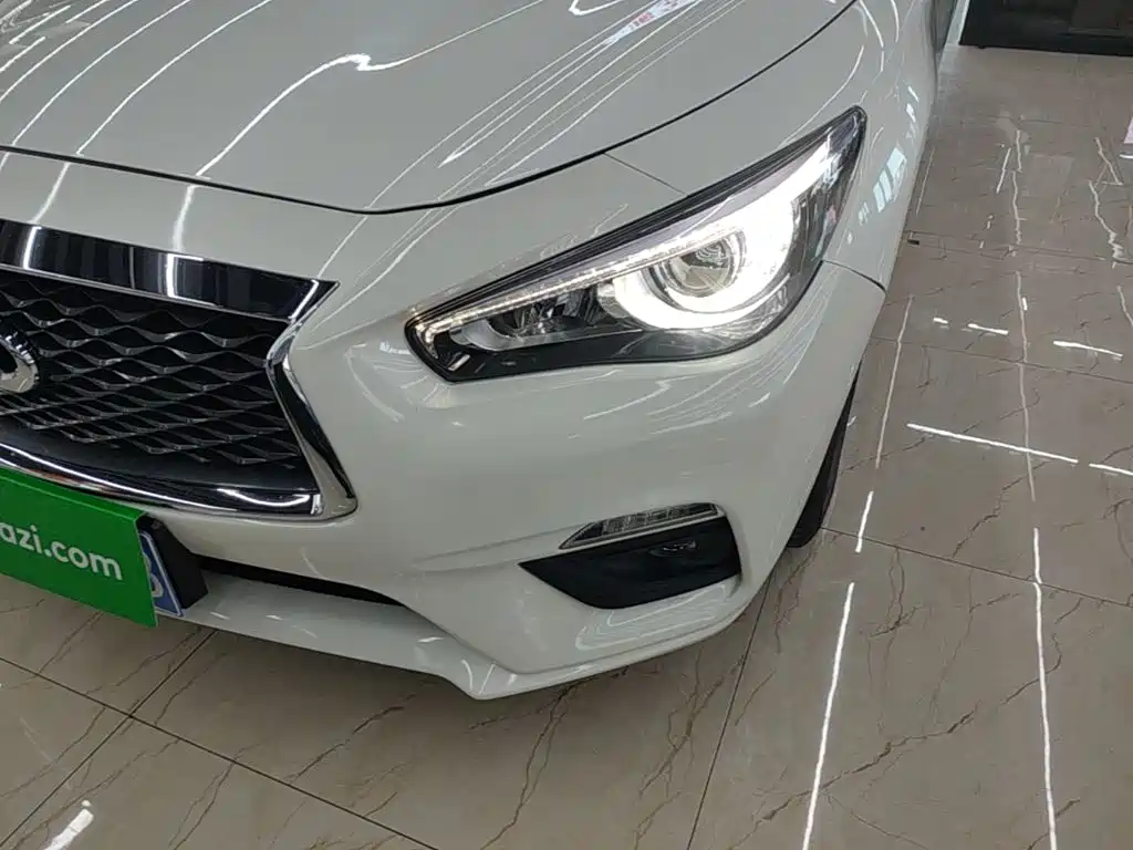 Infiniti Q50L 2018 — фото 24