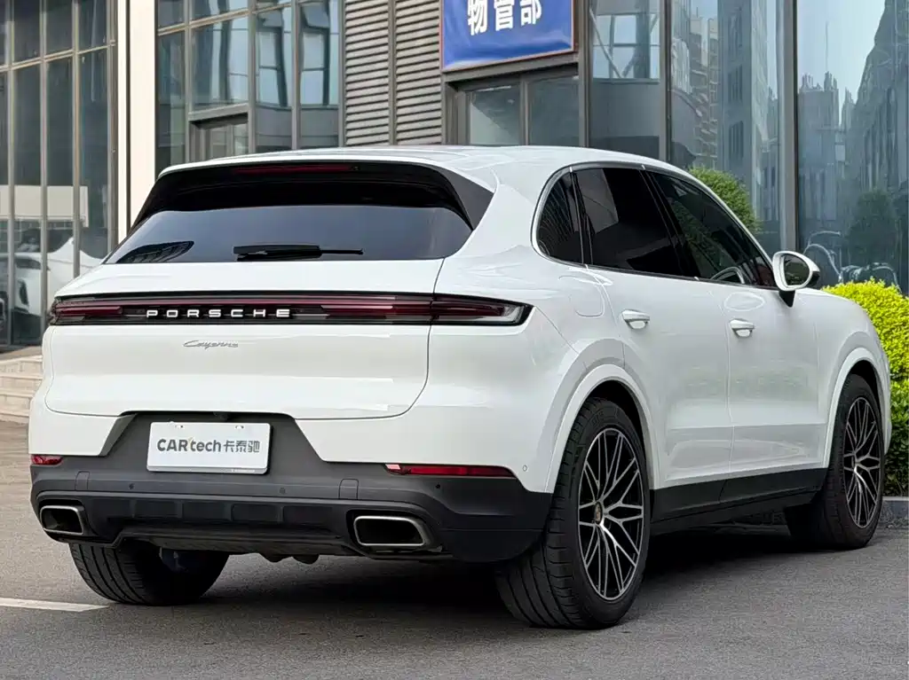 Porsche Cayenne 2024 — фото 3