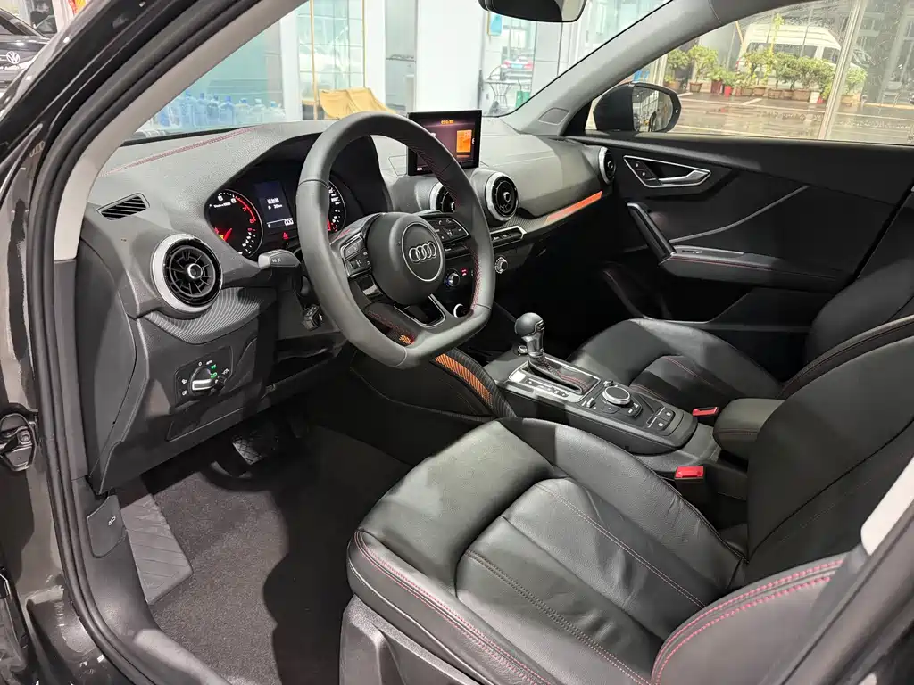 Audi Q2L 2022