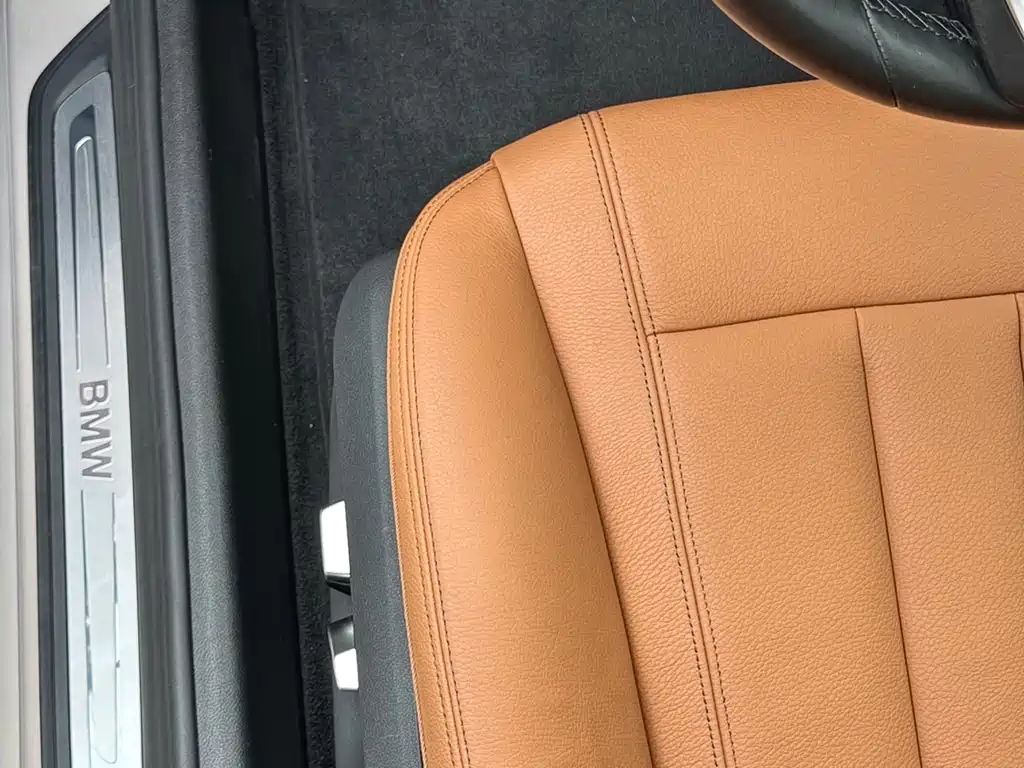 BMW 5 Series 2018 — фото 21