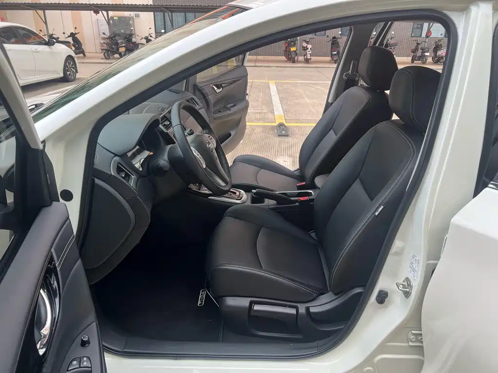 Nissan Tiida 2022
