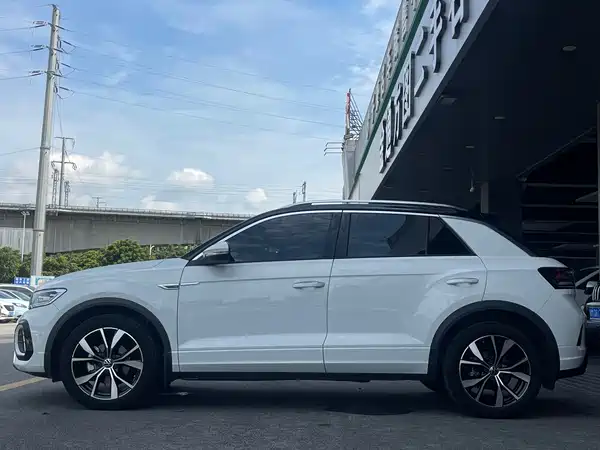 Volkswagen T-Roc 2023