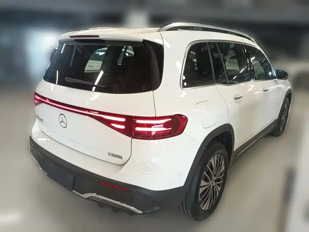 Mercedes-Benz EQB 2025 — фото 12