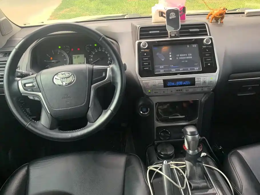 Toyota Prado 2018 — фото 12
