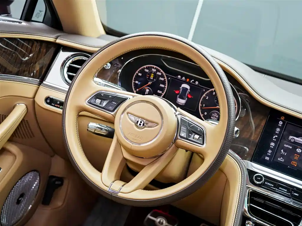 Bentley Flying Spur 2022 — фото 18
