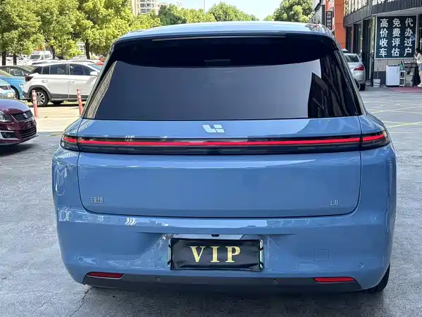 Li Auto L8 2023