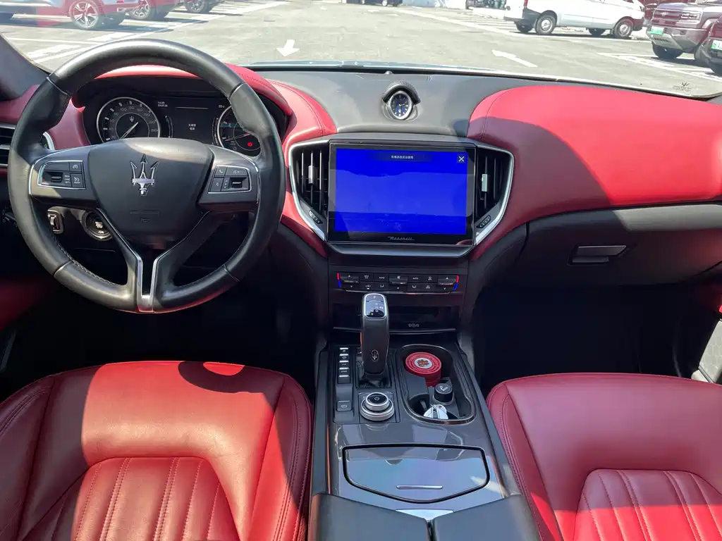 Maserati Ghibli 2021 — фото 13