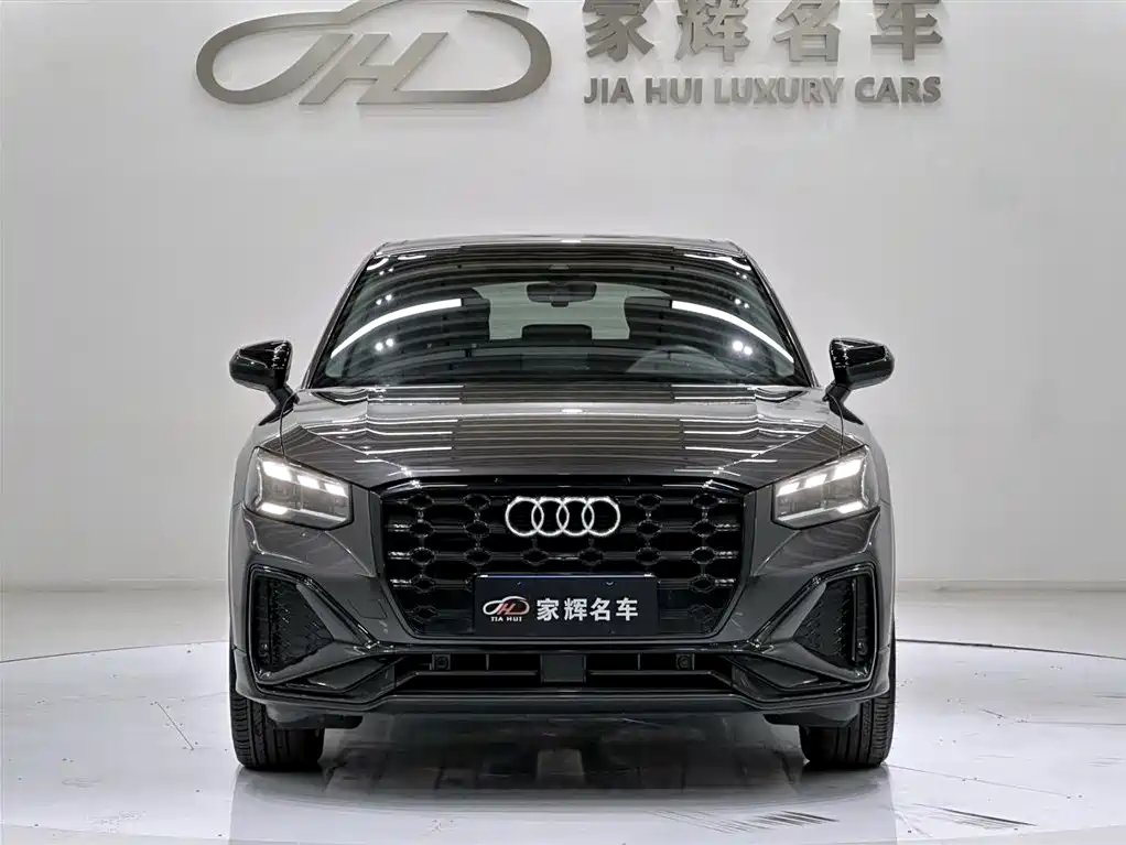 Audi Q2L 2023 — фото 2
