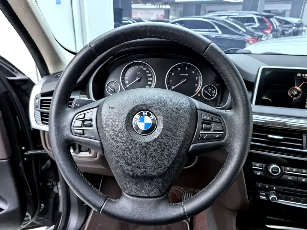 BMW X5 2015 — фото 13