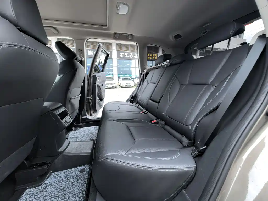 Subaru Forester 2018 — фото 27