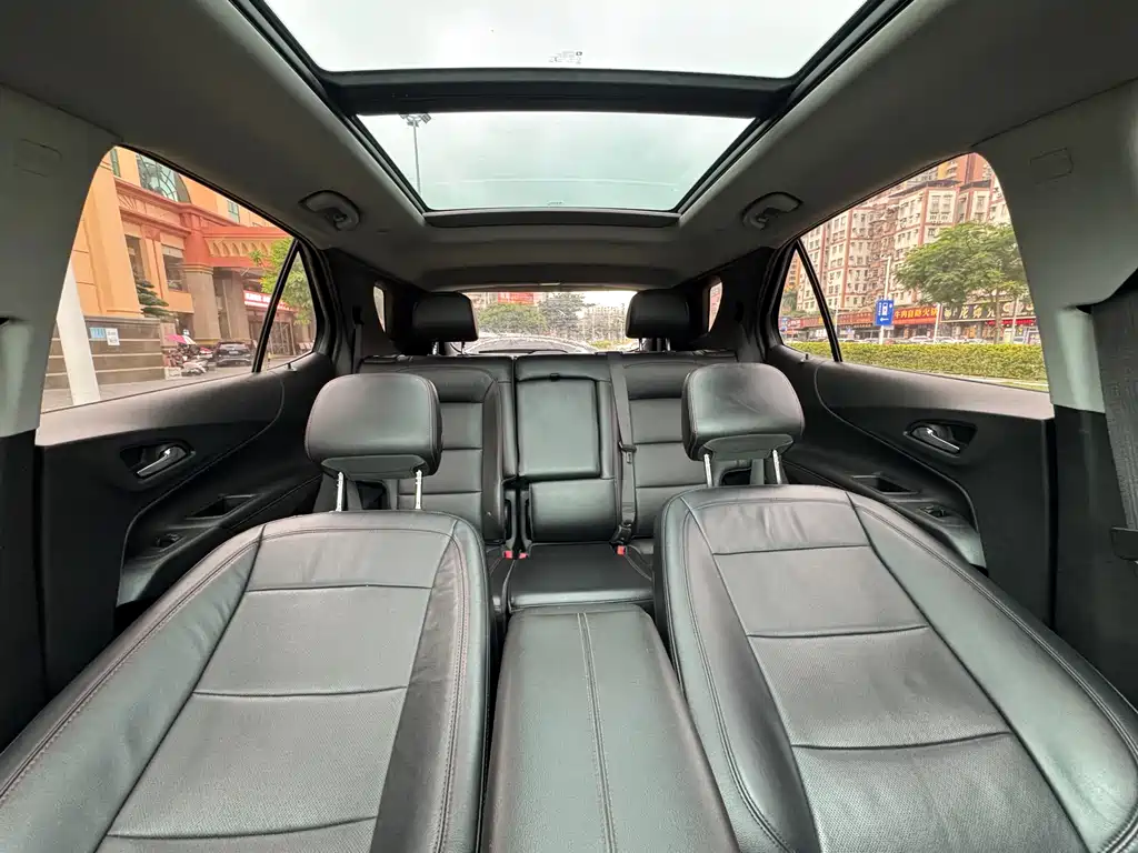 Chevrolet Equinox 2019 — фото 12
