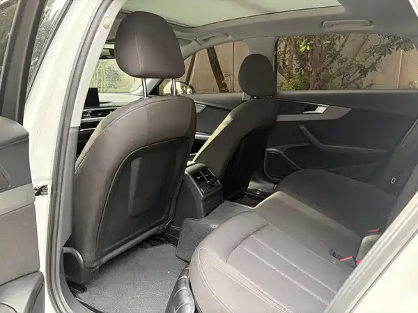 Audi A4L 2019