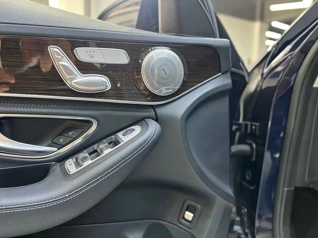 Mercedes-Benz C-Class 2018 — фото 14
