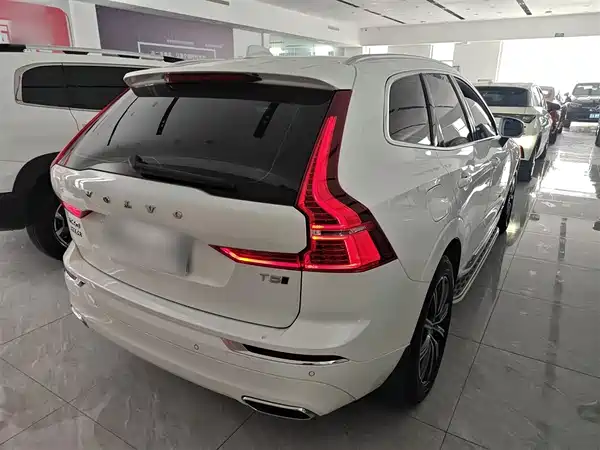 Volvo XC60 2021