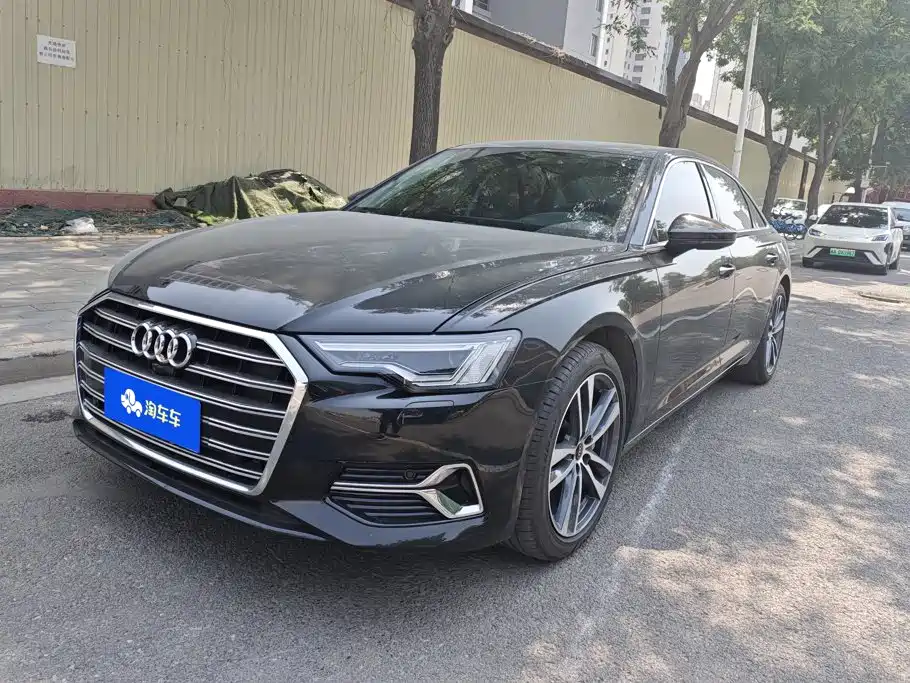 Audi A6L 2023 — фото 1