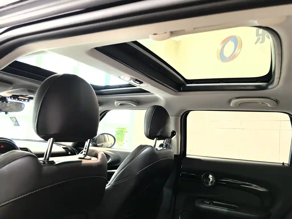 MINI Clubman 2020 — фото 11