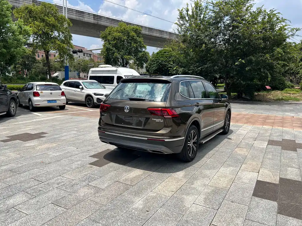 Volkswagen Tiguan L 2019 — фото 14