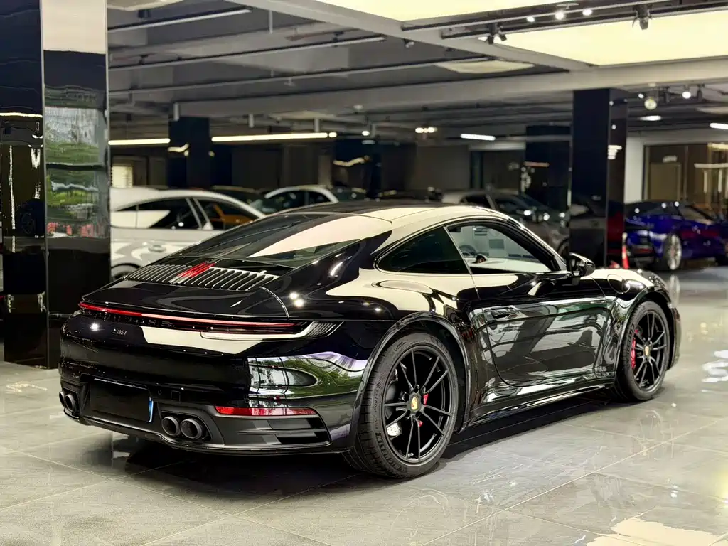 Porsche 911 2022