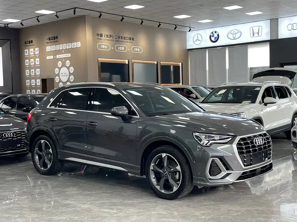 Audi Q3 2022