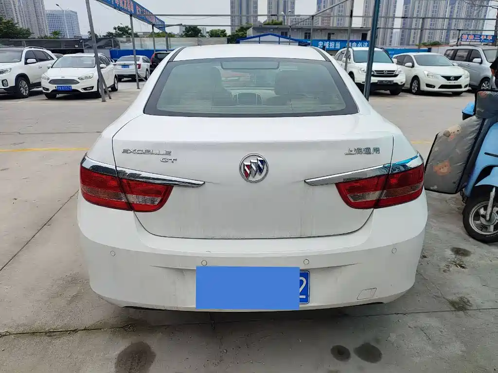 Buick Excelle 2015 — фото 14