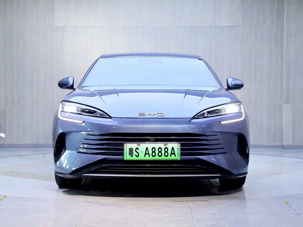 BYD Seal 07 DM-i 2025 — фото 9