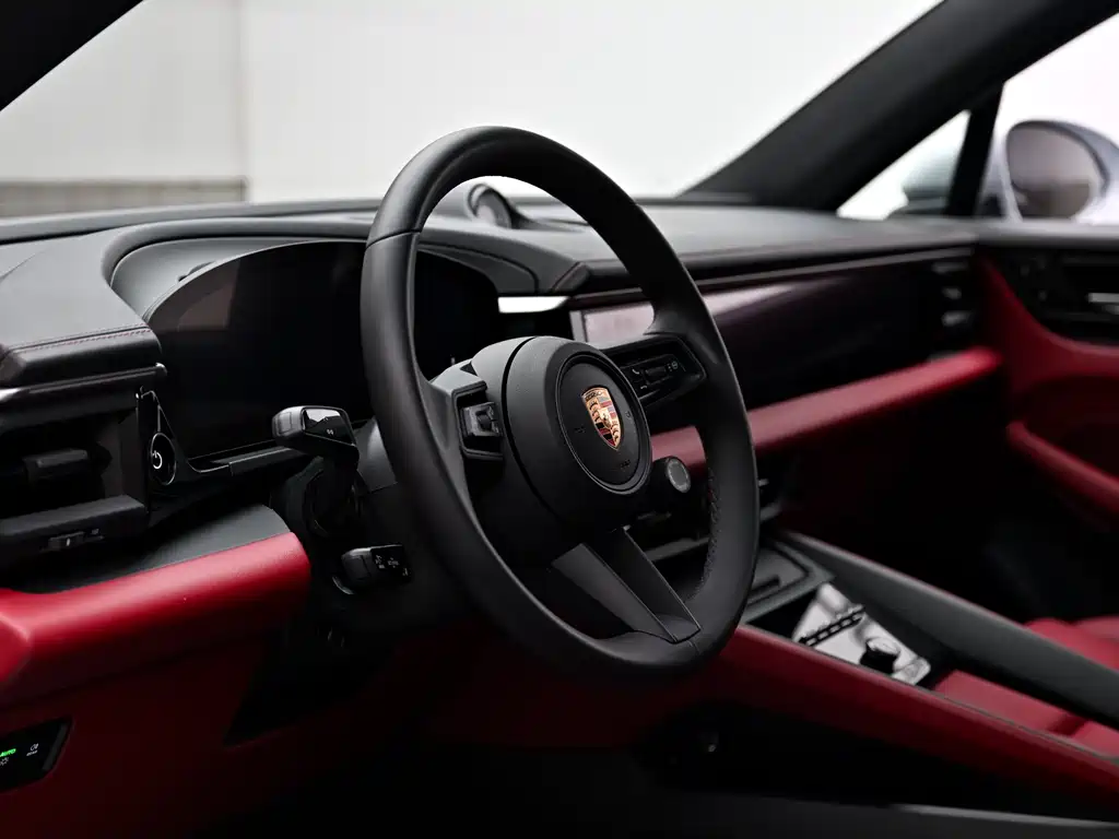 Porsche Macan EV 2025 — фото 12