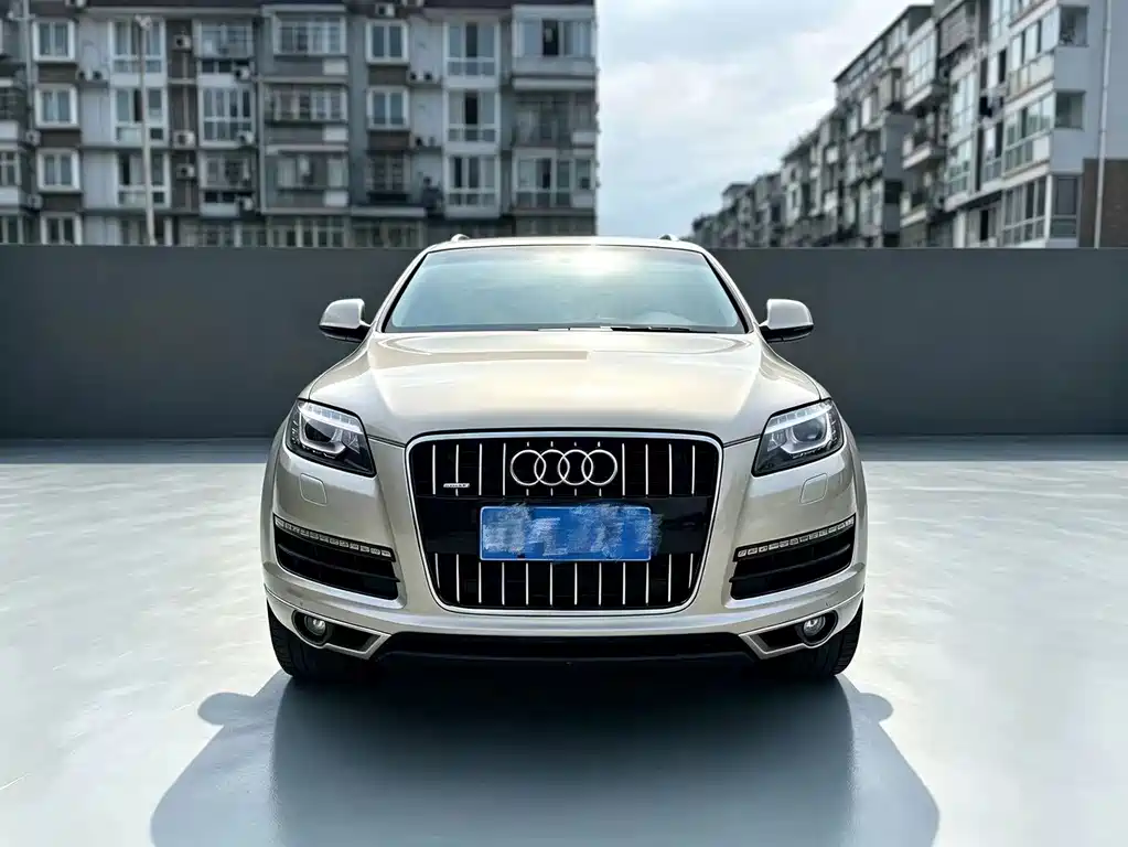 Audi Q7 2011 — фото 2