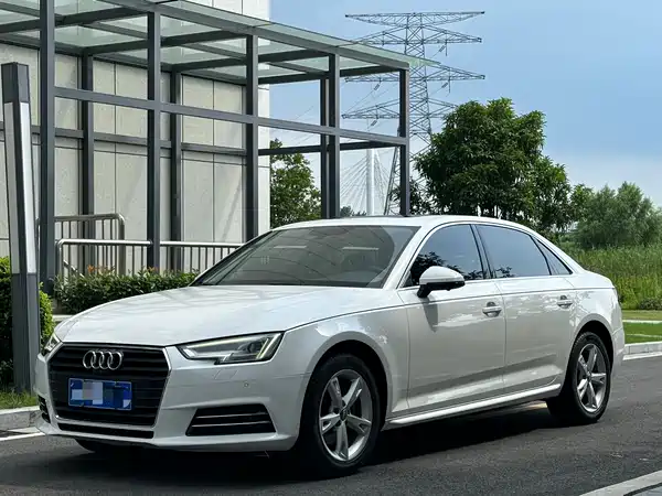 Audi A4L 2017
