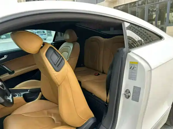 Audi TT 2012