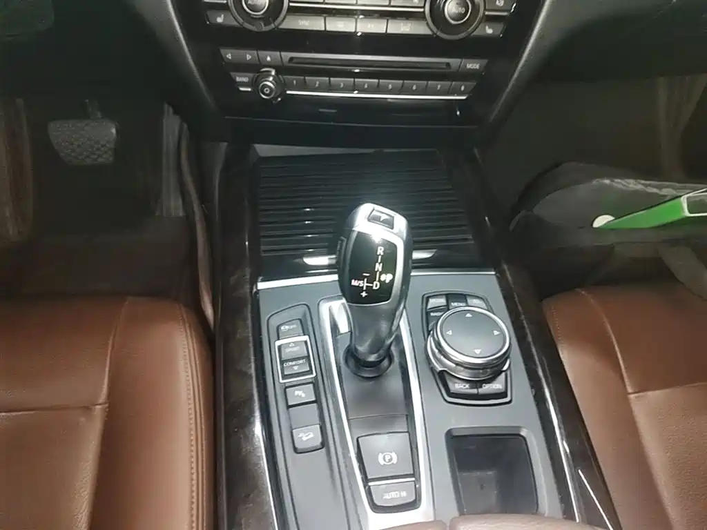 BMW X5 2015 — фото 14