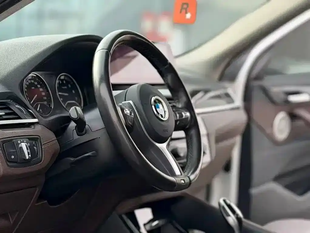 BMW X2 2021 — фото 9