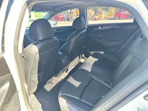 Hyundai Sonata 2013