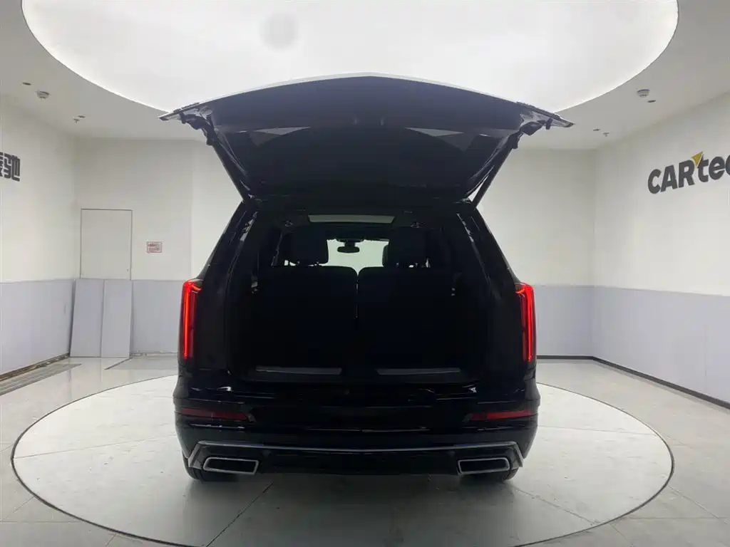 Cadillac XT6 2021 — фото 29