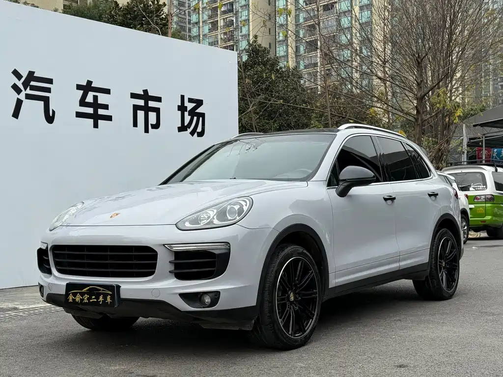 Porsche Cayenne 2017 — фото 1