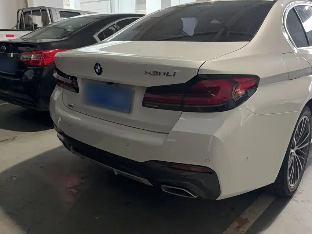 BMW 5 Series 2021