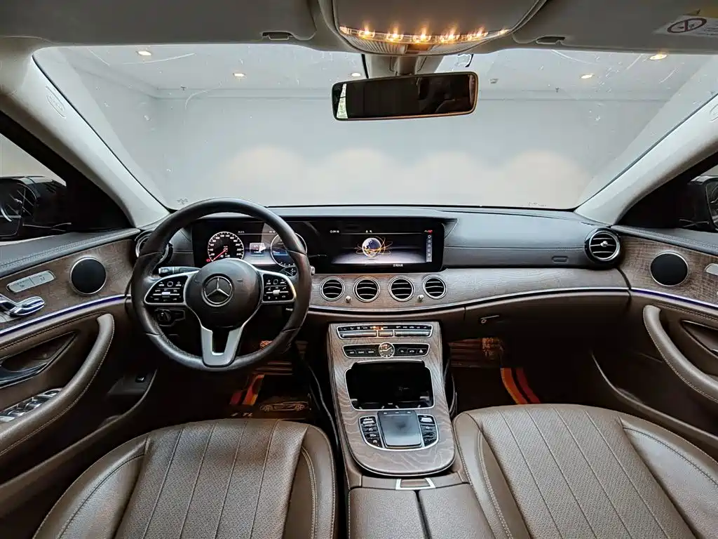 Mercedes-Benz E-Class 2019 — фото 9