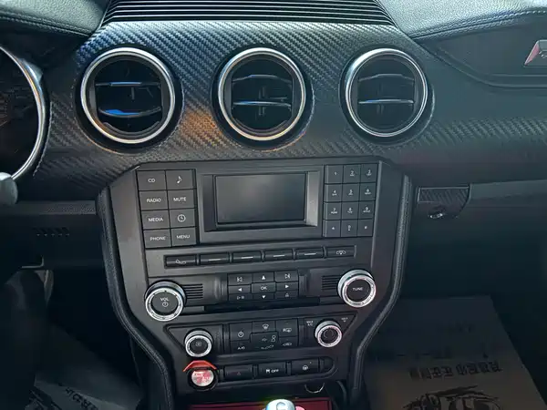 Ford Mustang 2018