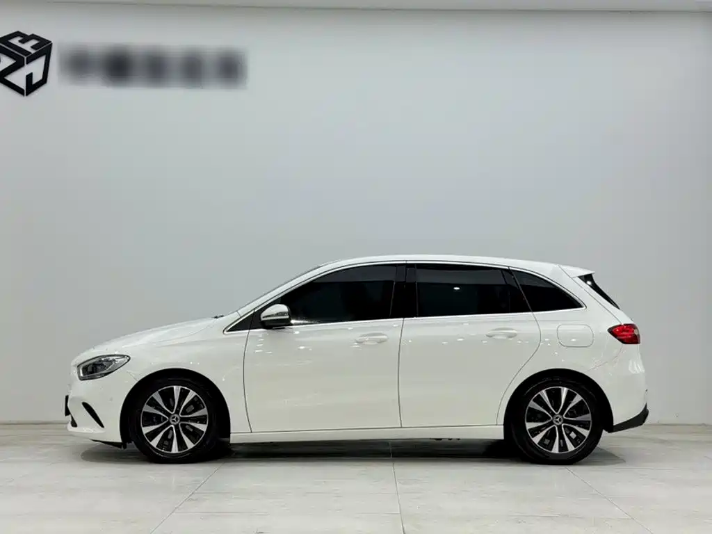 Mercedes-Benz B-Class 2022 — фото 13