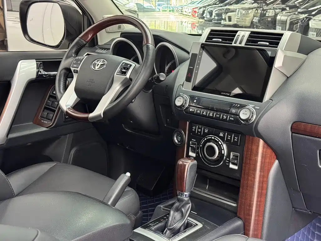 Toyota Prado 2016 — фото 15