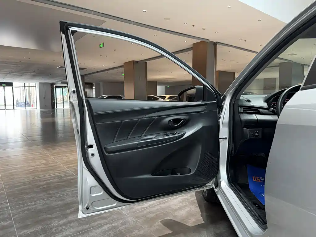 Toyota Vios 2021 — фото 17